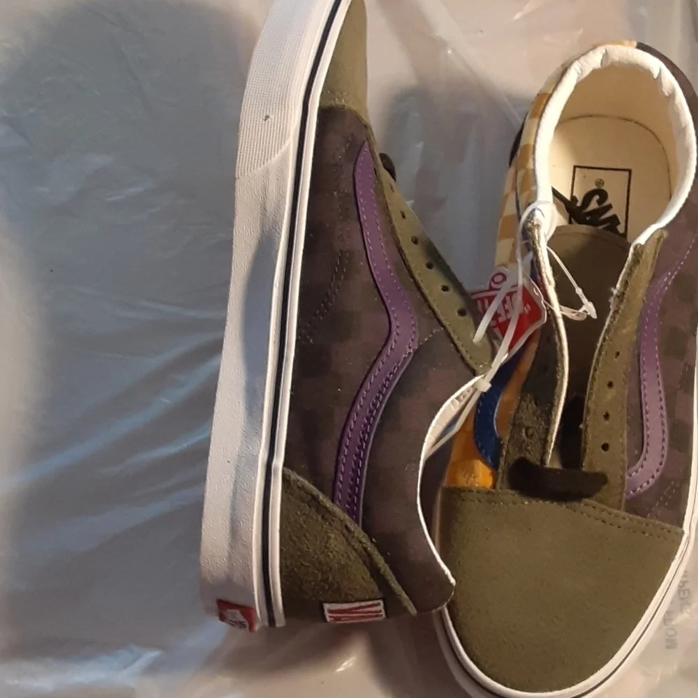 Van's Off the Wall New NWT